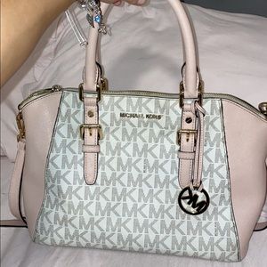 Michael Kors Ciara pink vanilla crossbody bag